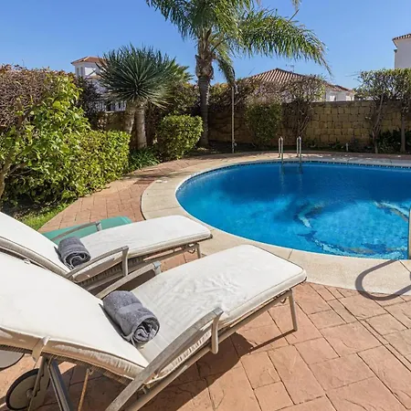 Villa Riviera *